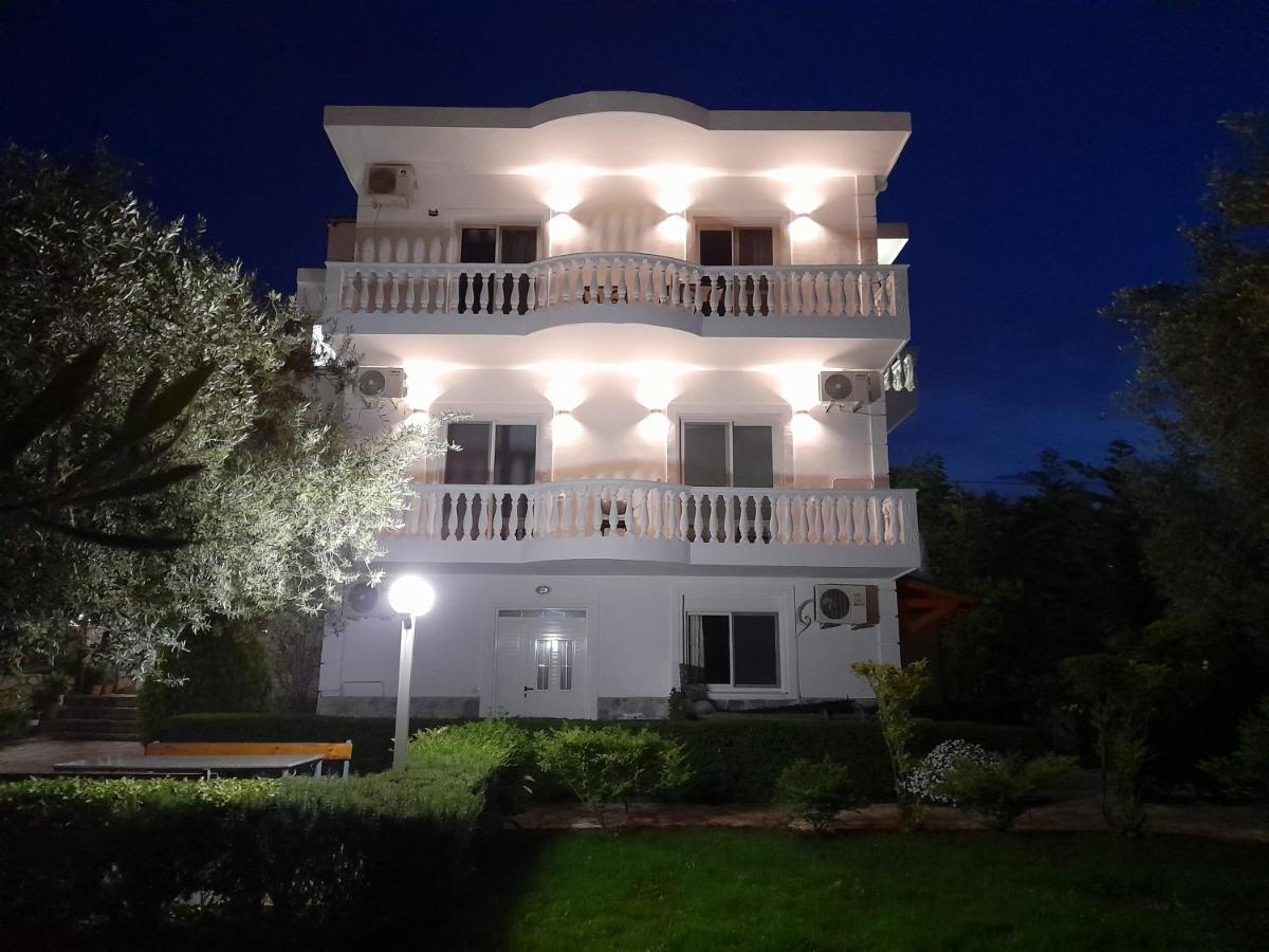 Hotel Villa Ambra Ksamil Exterior photo